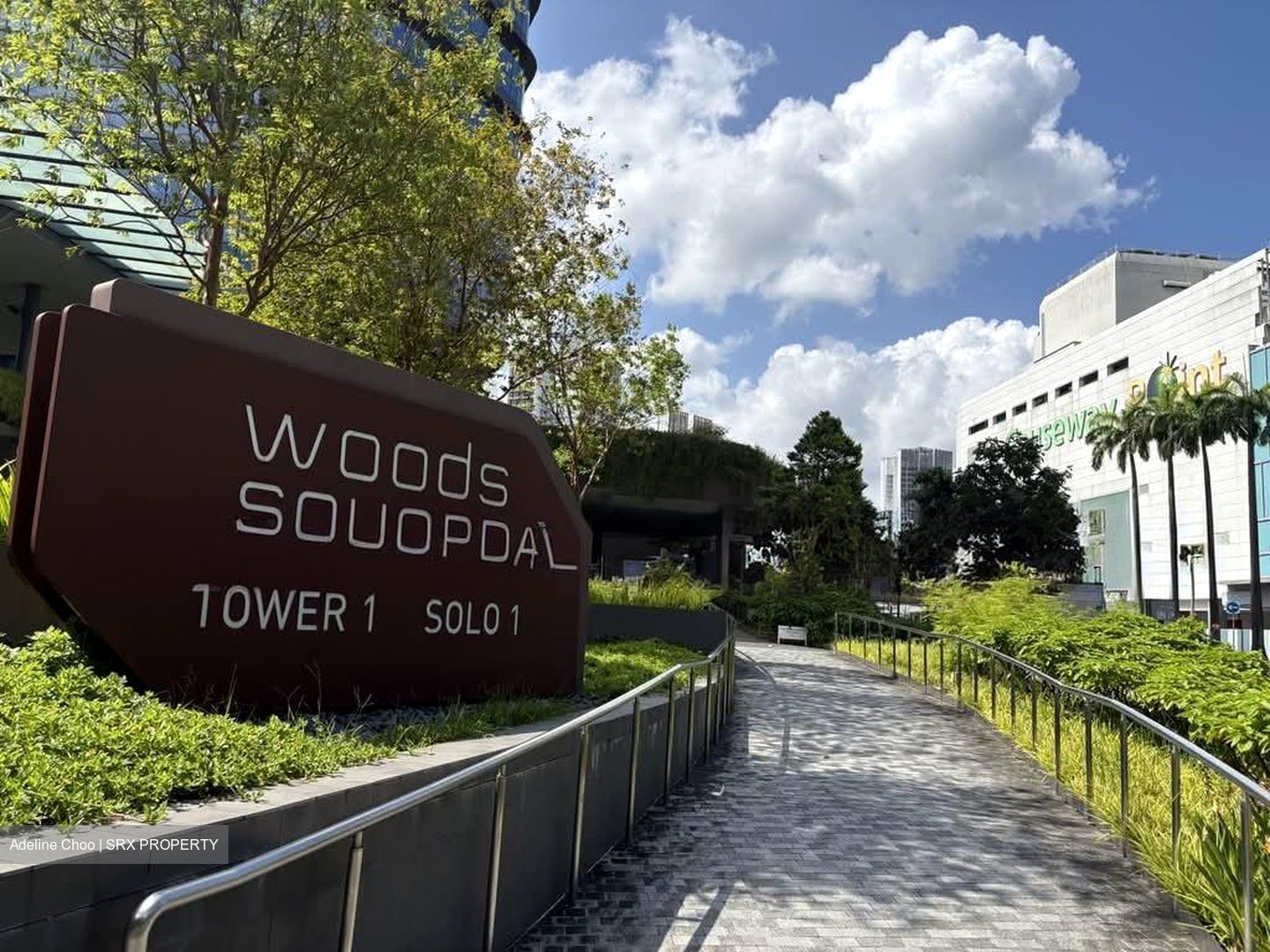 Woods Square (D25), Office #585377961